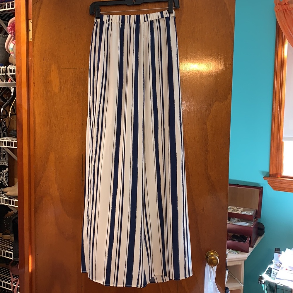 Flowy pants - Picture 3 of 4